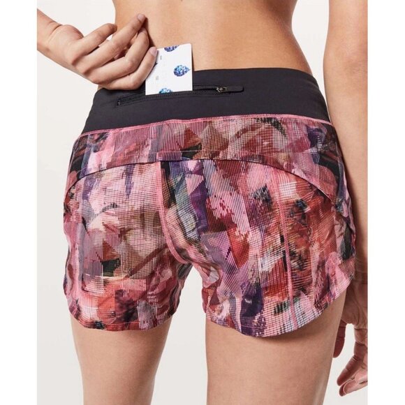 Lululemon Speed Up Short 2.5" Size 8 - Picture 4 of 13